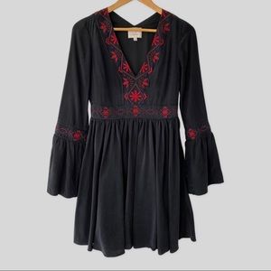 Cinq à Sept Silk Flare Sleeve V-Neck Black Dress US0 ($495)